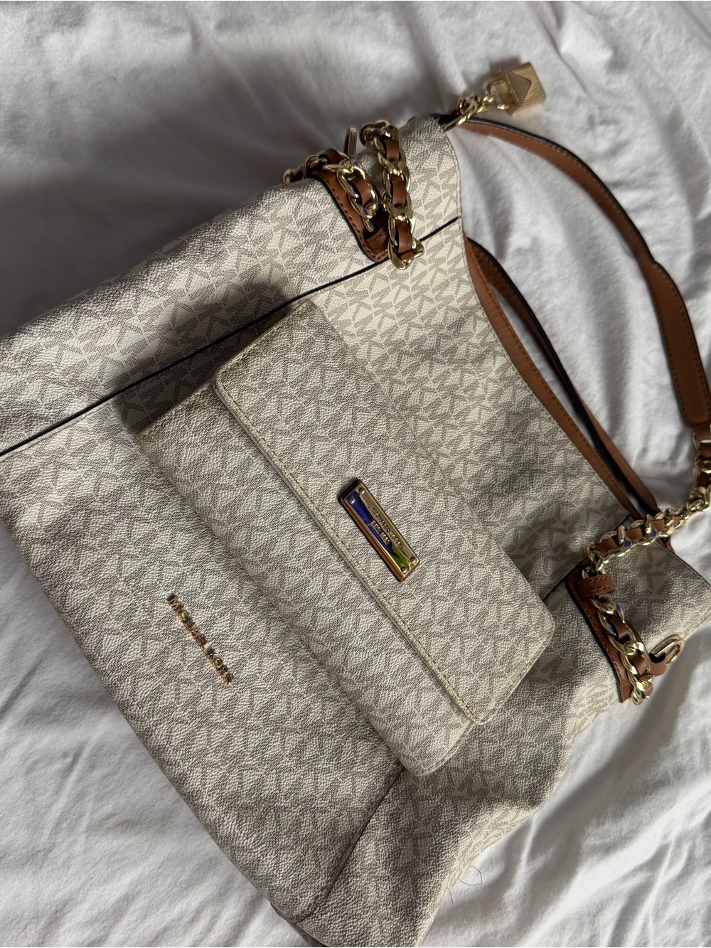 Michael Kors Cream Logo-Print Shoulder Bag with Brown Leather Trim 💼 🤎🤌🏼